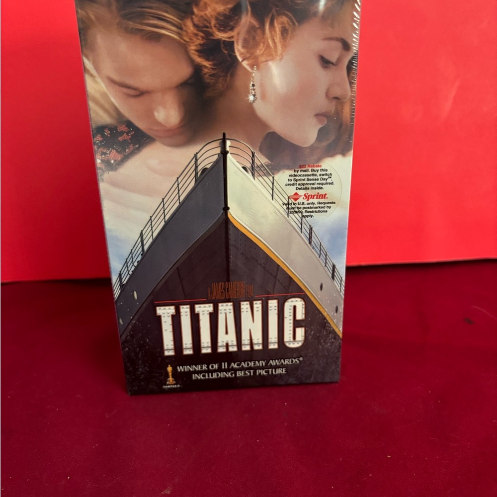 New in factory sealed packaging VHS Titanic 1997